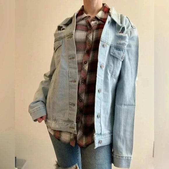 Urban Outfitters Neon Blonde Jean Jacket Light Wash Denim Distressed Blue Small - Picture 9 of 16